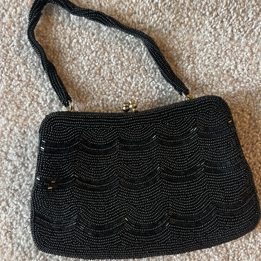 Black clutch